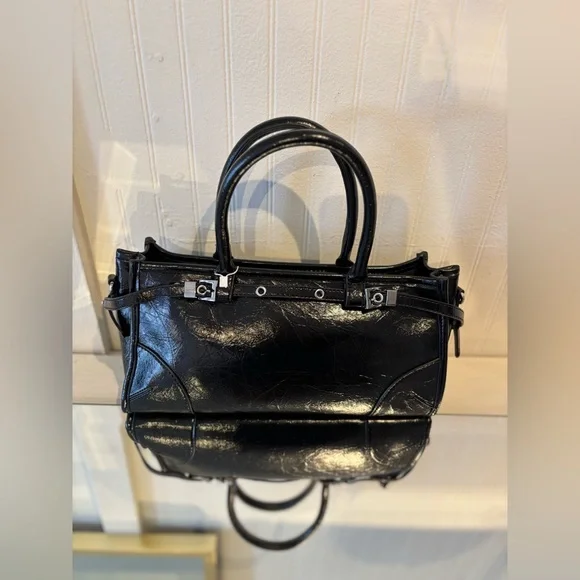 MELIE BIANCO! Brand New With Tags! - Picture 3 of 10